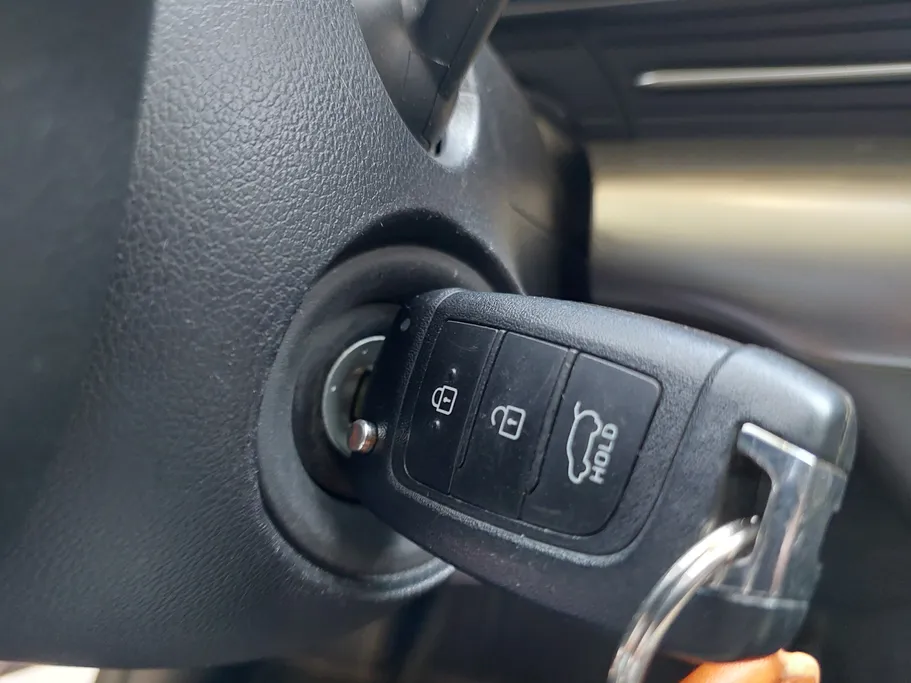 2024 Hyundai Kona SMART 