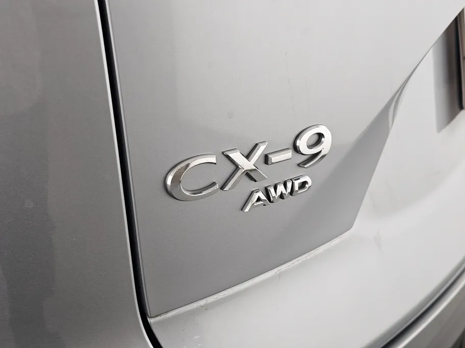 2020 Mazda CX9 Signature 