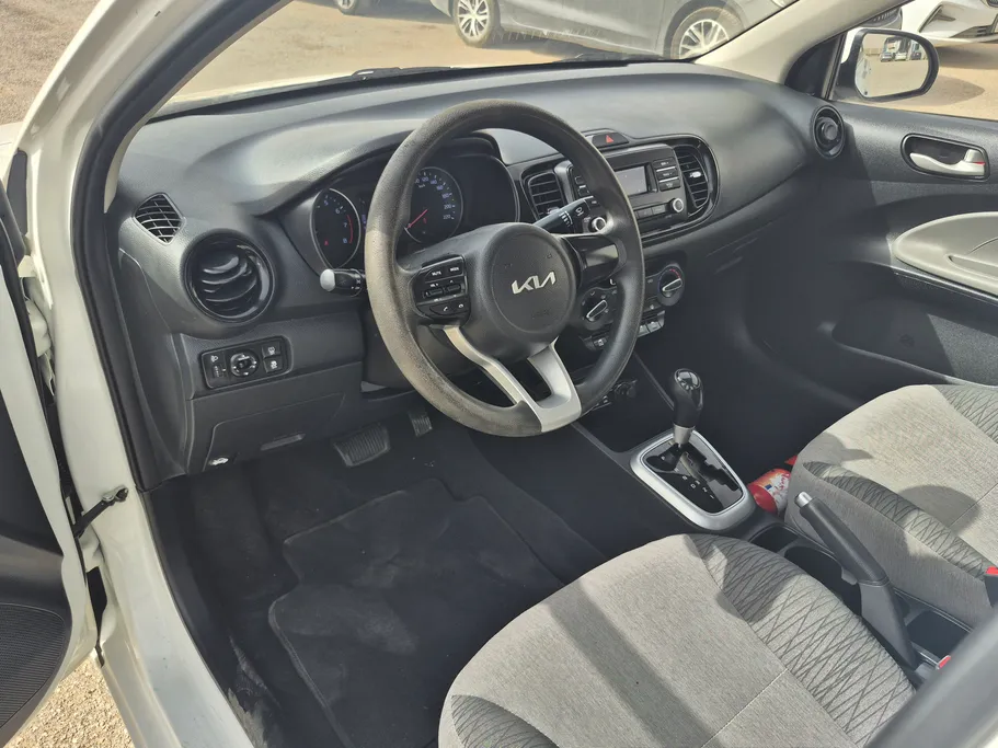 2023 Kia Pegas LX 