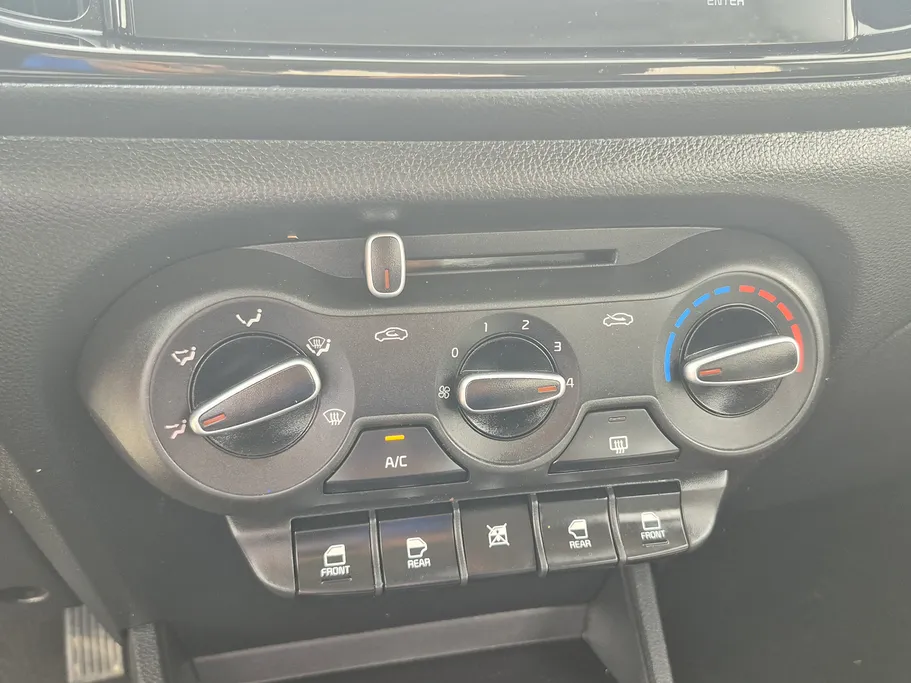 2023 Kia Pegas LX 