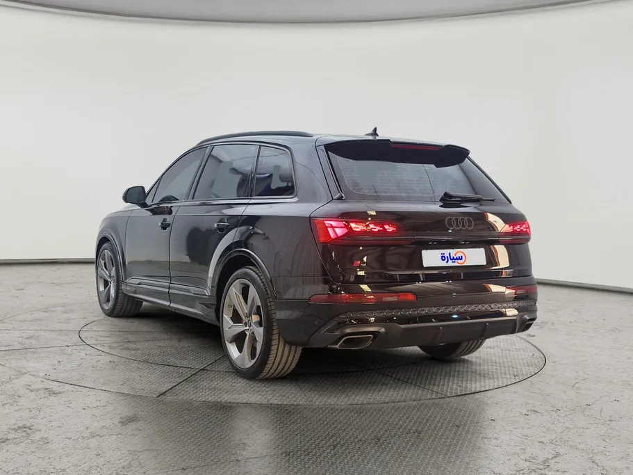 اودي Q7  2025 