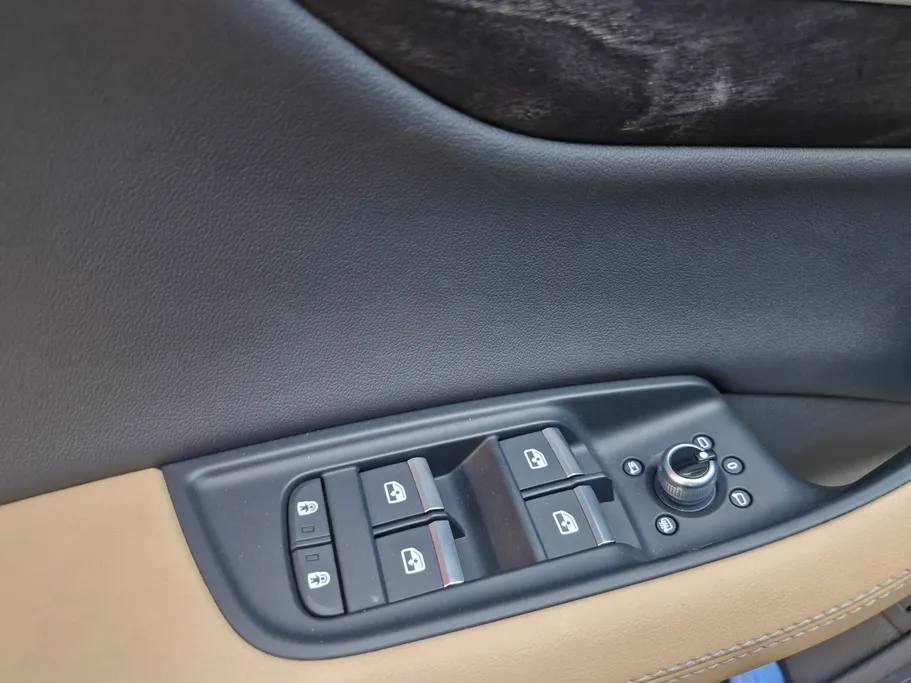 اودي Q7  2025 