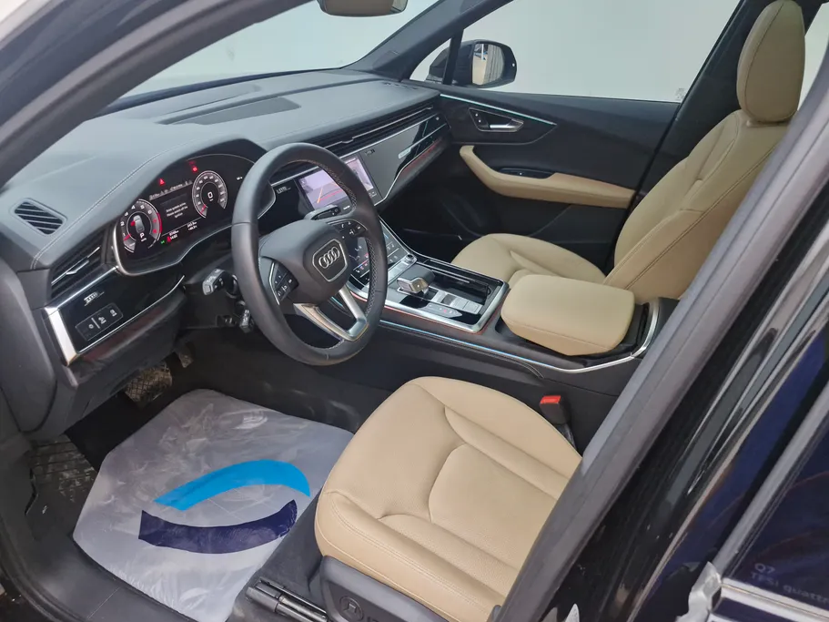 اودي Q7  2025 