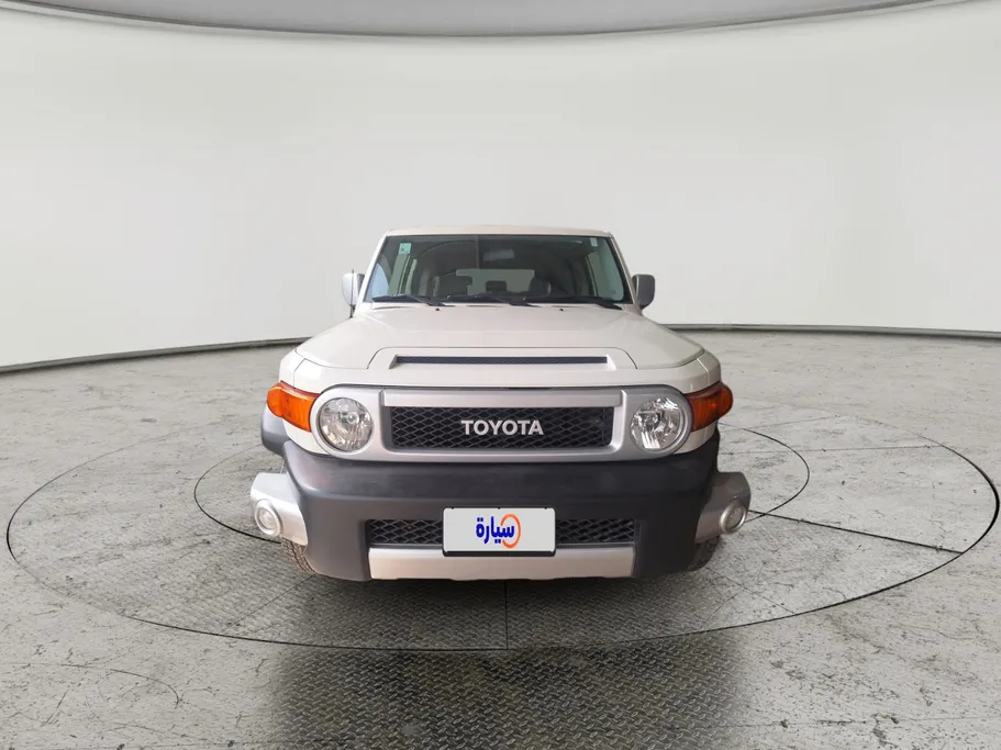 تويوتا اف جي FJ Cruiser 2023 