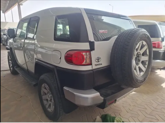 تويوتا اف جي FJ Cruiser 2023 