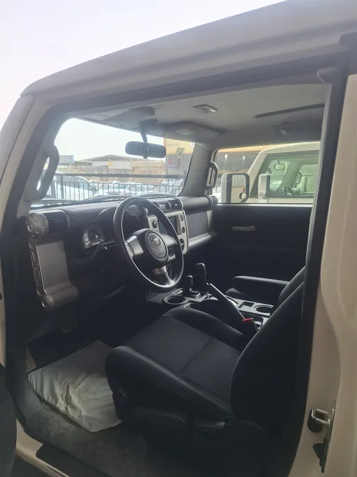 تويوتا اف جي FJ Cruiser 2023 