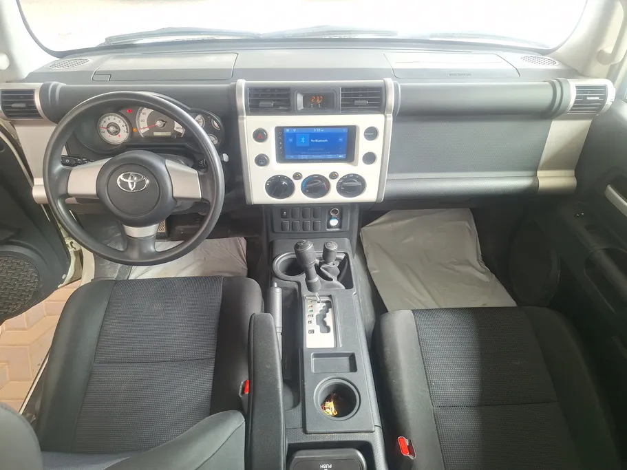 تويوتا اف جي FJ Cruiser 2023 