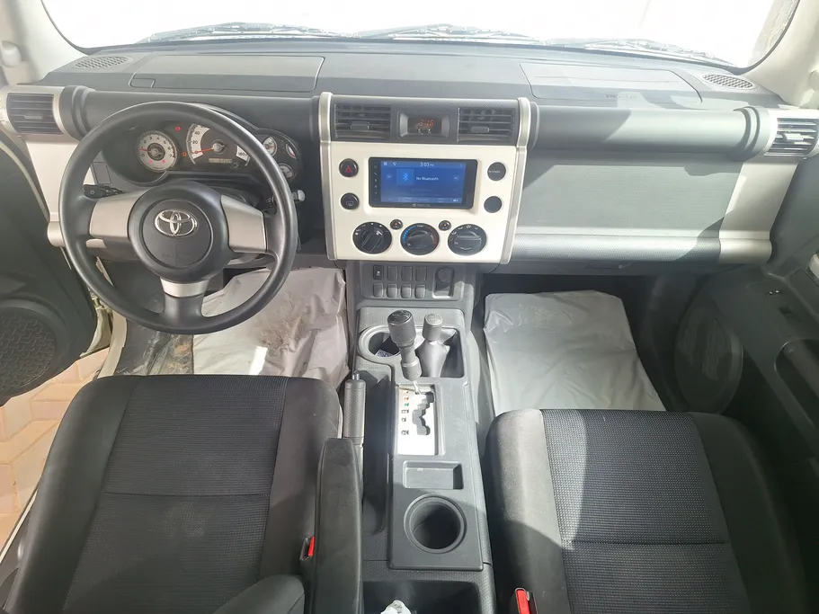 تويوتا اف جي FJ Cruiser 2023 