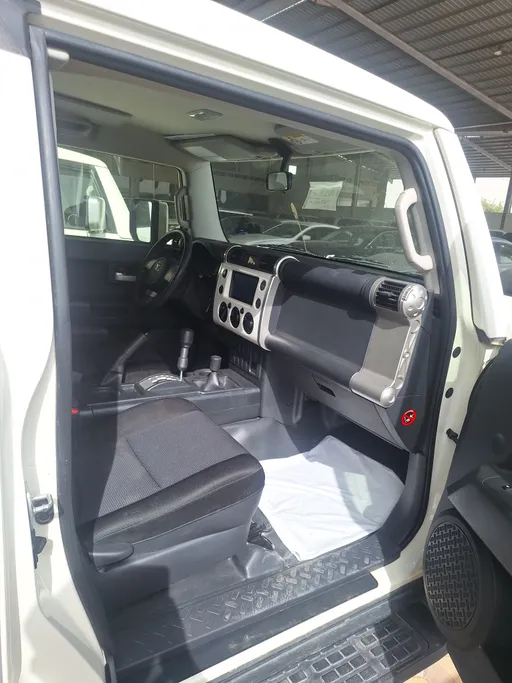 تويوتا اف جي FJ Cruiser 2023 