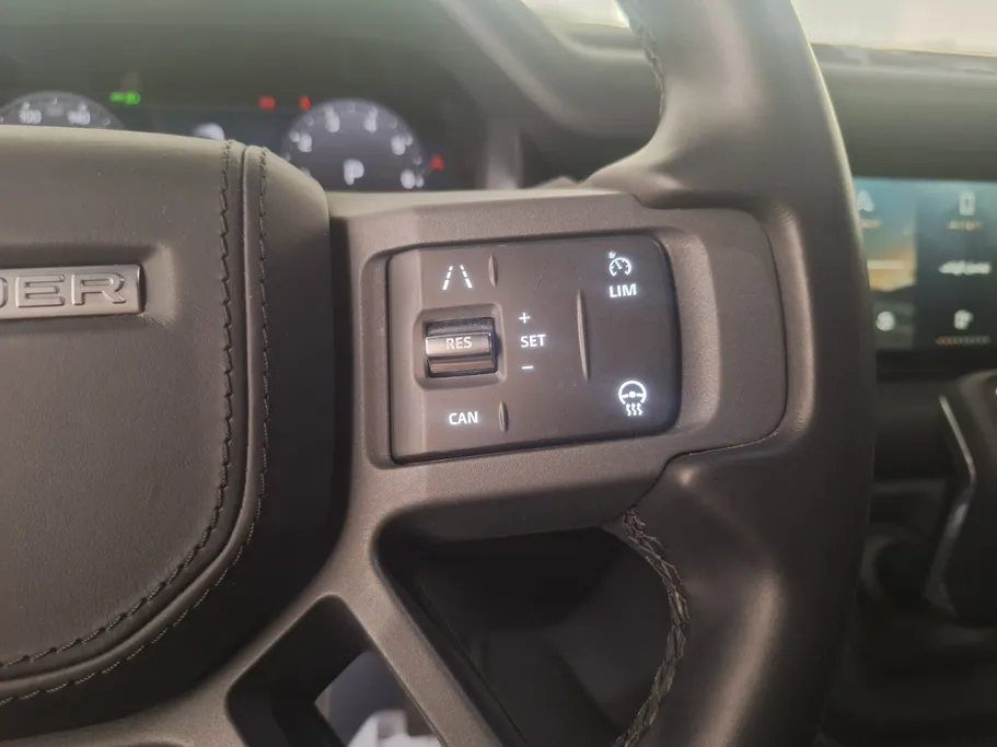 2023 Land Rover Defender X DYNAMIC 