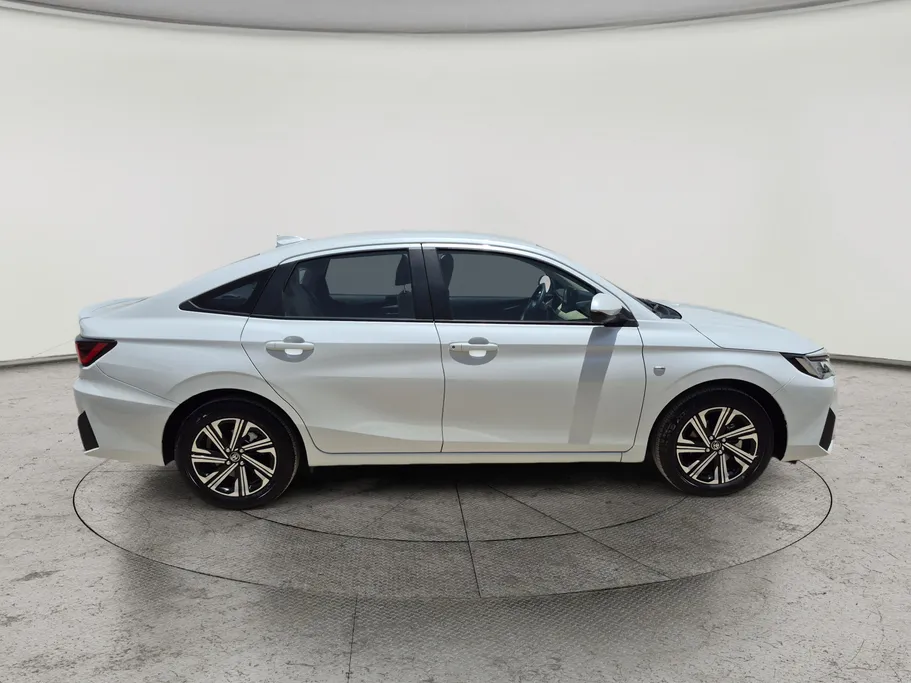 2026 Toyota Yaris  Y Plus 