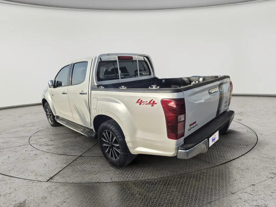 ايسوزو دي ماكس GT 2021 