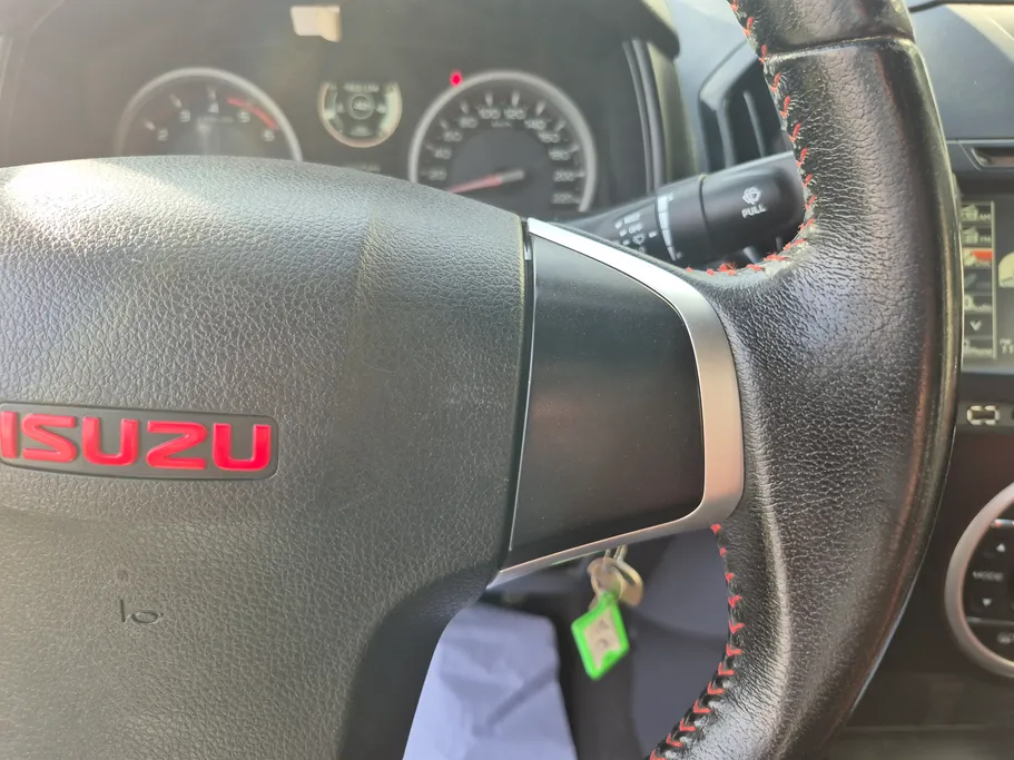 ايسوزو دي ماكس GT 2021 