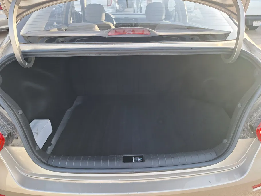 2022 Kia Pegas GL 