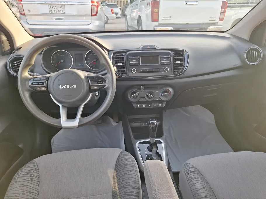 2022 Kia Pegas GL 