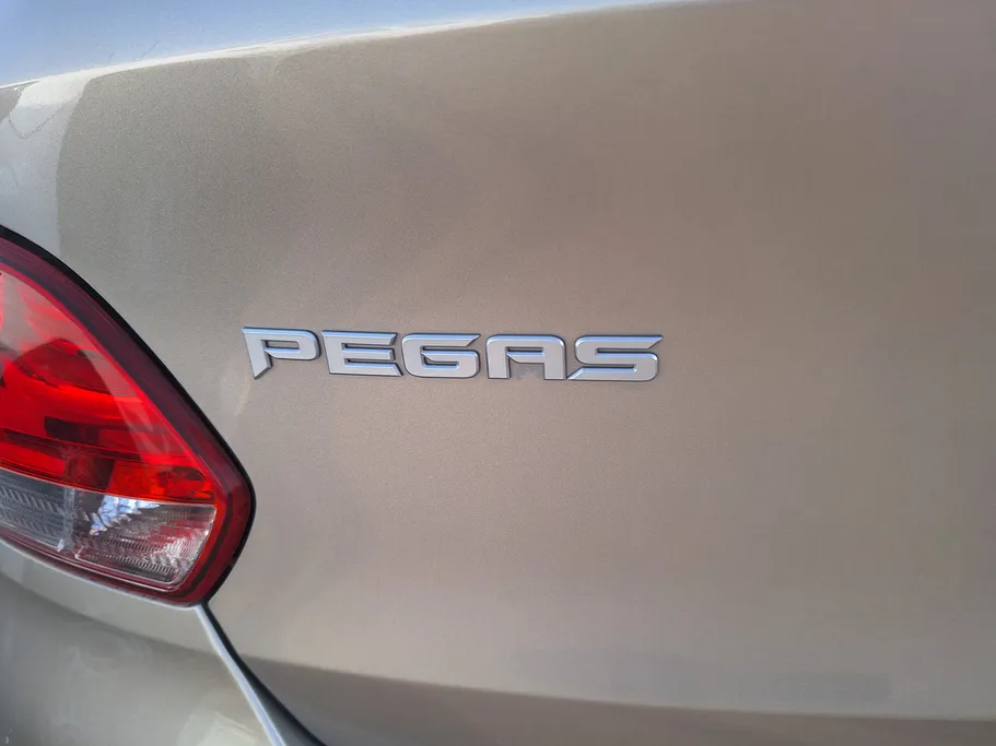 2022 Kia Pegas GL 