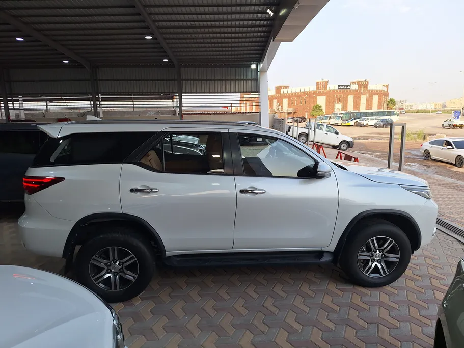 2024 Toyota Fortuner GX 