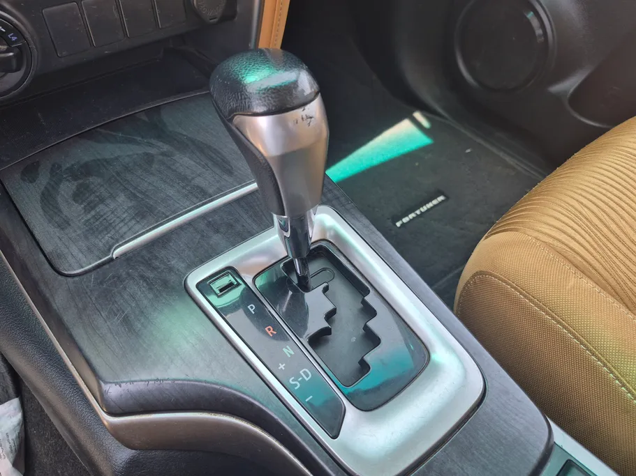2023 Toyota Fortuner VX 