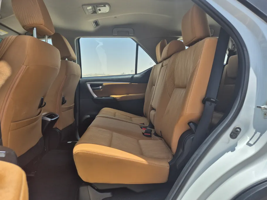 2023 Toyota Fortuner VX 