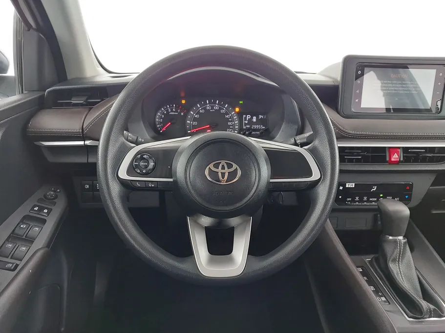 2024 Toyota Yaris  Y 