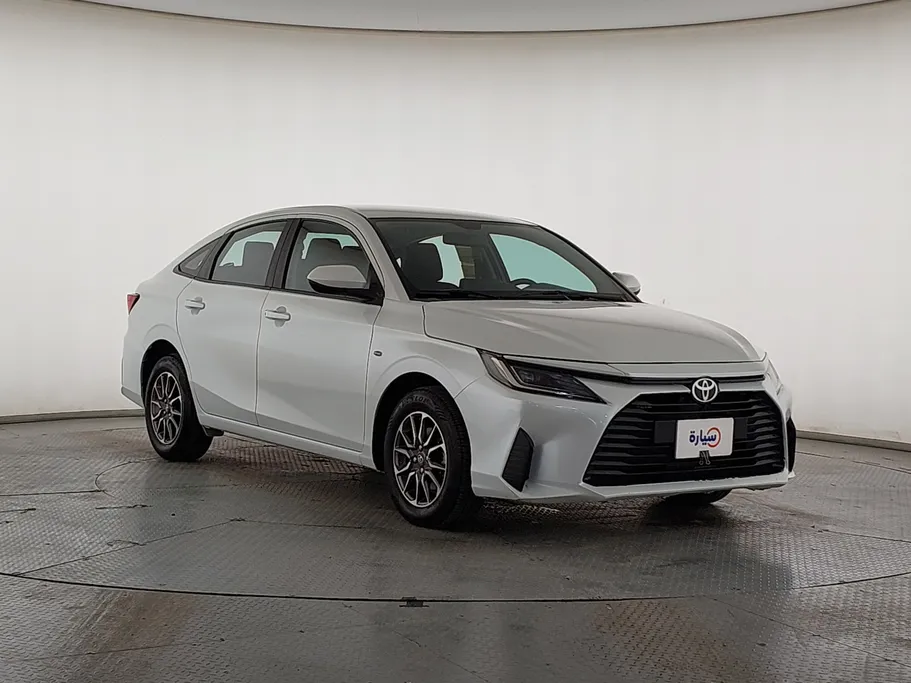 2024 Toyota Yaris  Y 