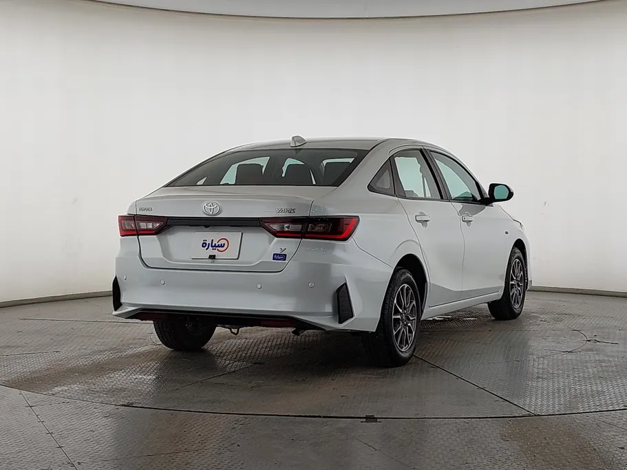 2024 Toyota Yaris  Y 