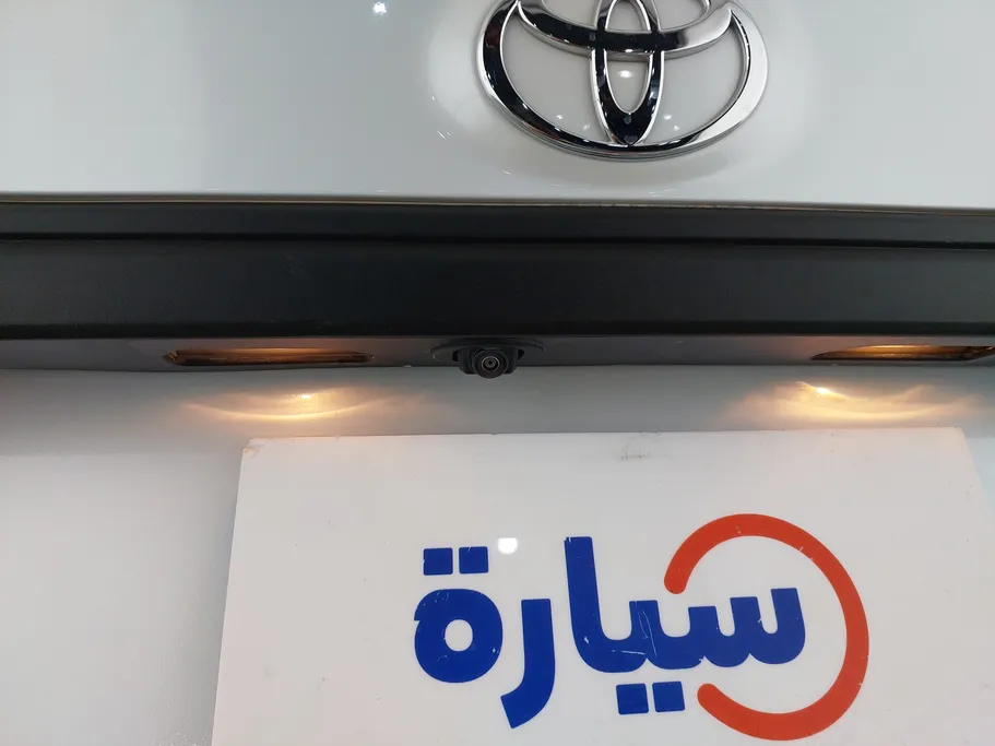 2024 Toyota Yaris  Y 
