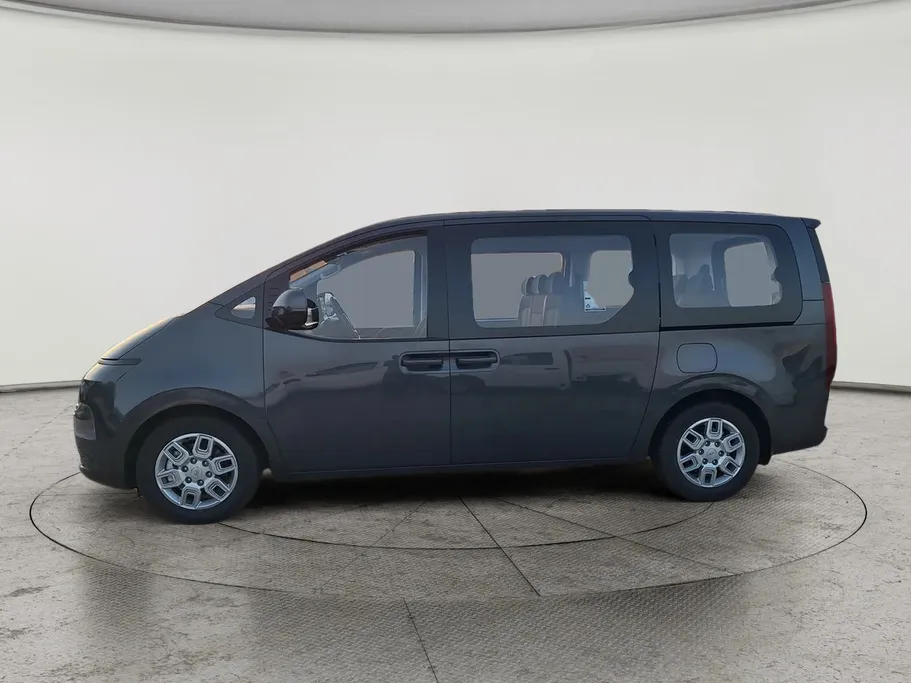 2022 Hyundai Staria Smart 11 ST 
