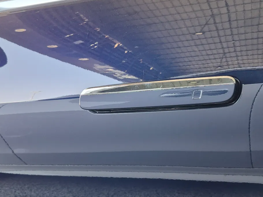 2025 Genesis G90 Prestige 