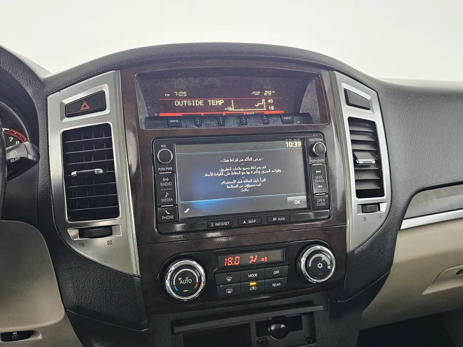 2017 Mitsubishi Pajero GLS 4Doors 