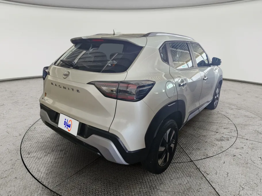 نيسان ماجنايت SV 2025 