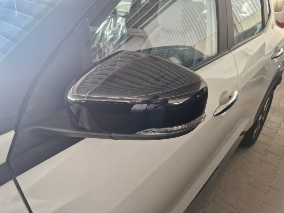 نيسان ماجنايت SV 2025 