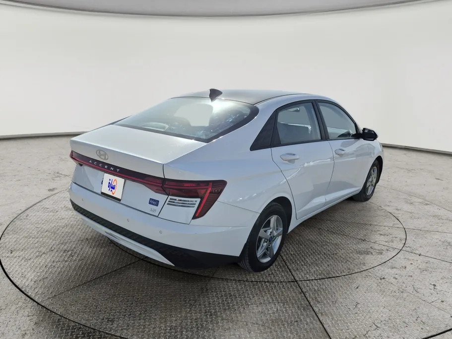 2024 Hyundai Accent Fleet 