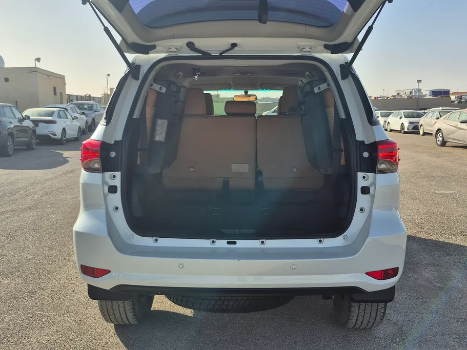 2023 Toyota Fortuner GX 