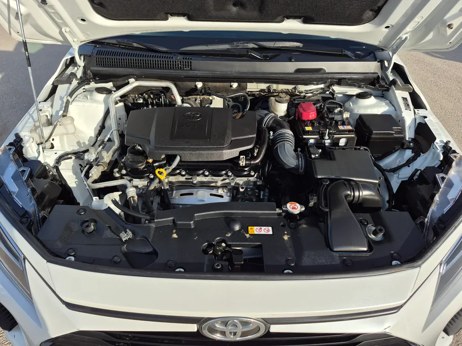 2024 Toyota Yaris  Y 