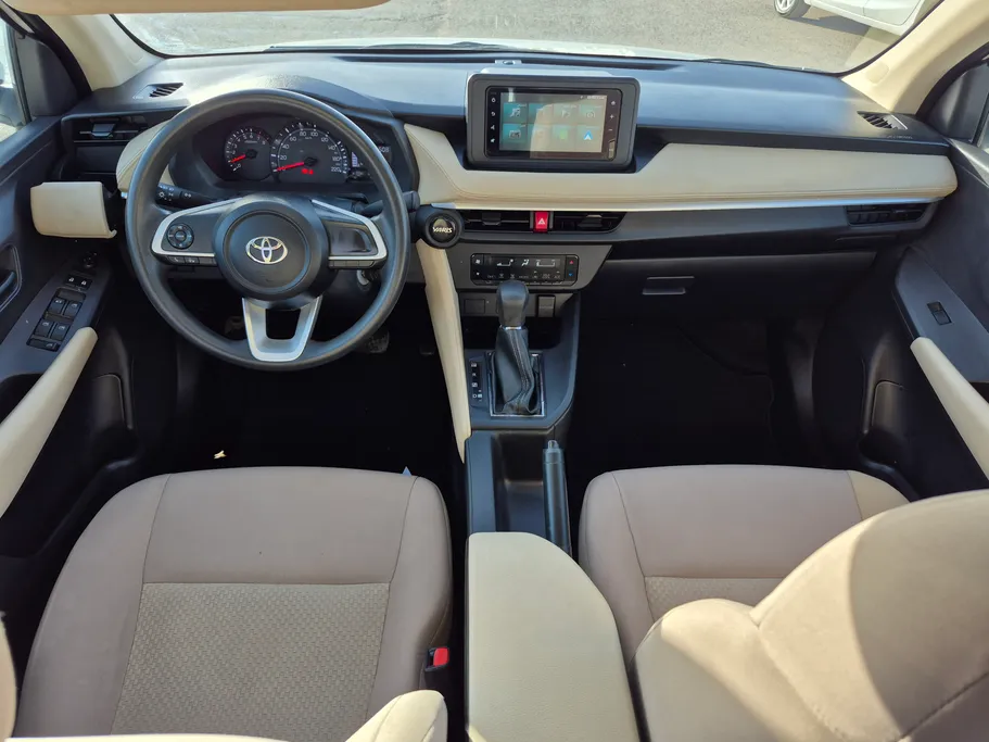 2024 Toyota Yaris  Y 