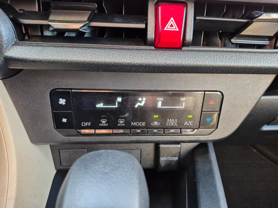 2024 Toyota Yaris  Y 