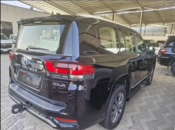 تويوتا لاندكروزر GXR4 2026 