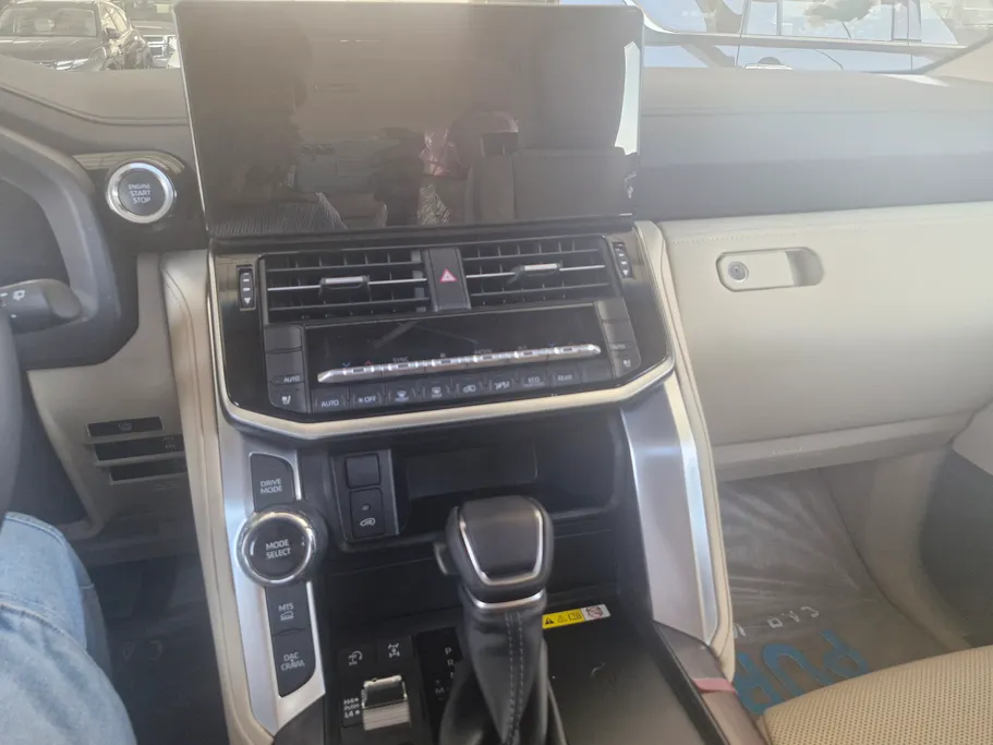 تويوتا لاندكروزر GXR4 2026 
