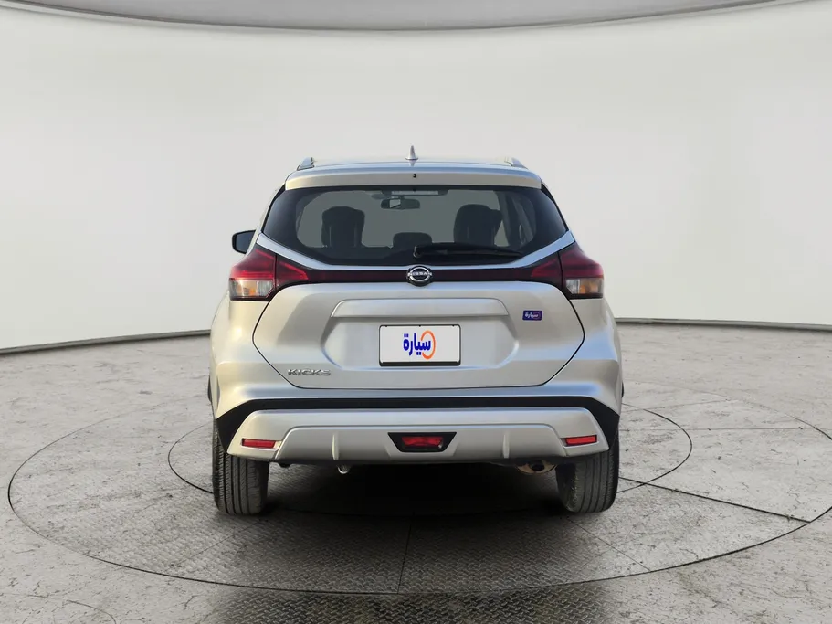 2024 Nissan Kicks S 