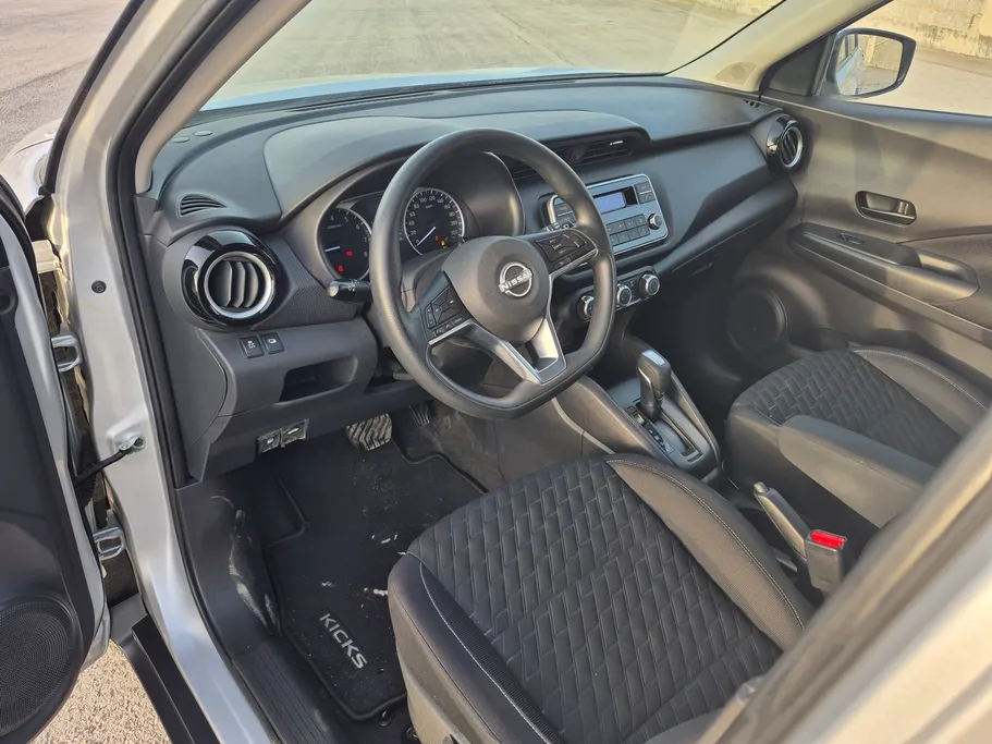 2024 Nissan Kicks S 