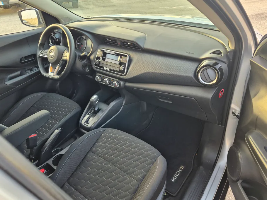 2024 Nissan Kicks S 