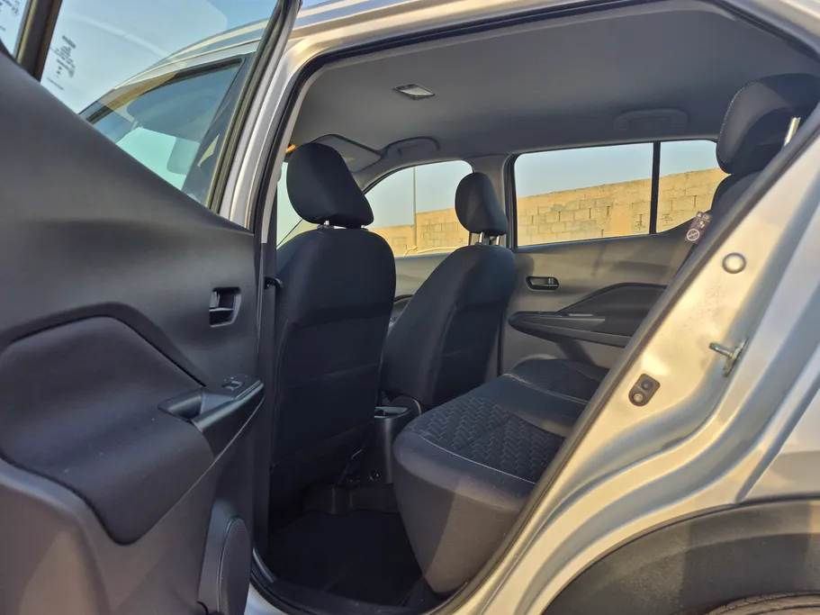 2024 Nissan Kicks S 