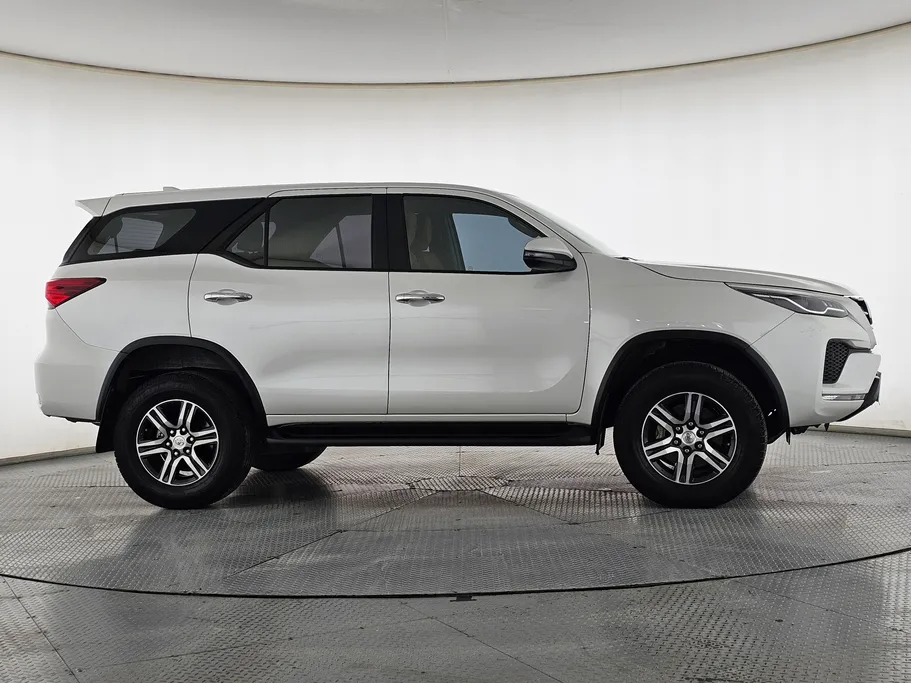 2023 Toyota Fortuner GX2 
