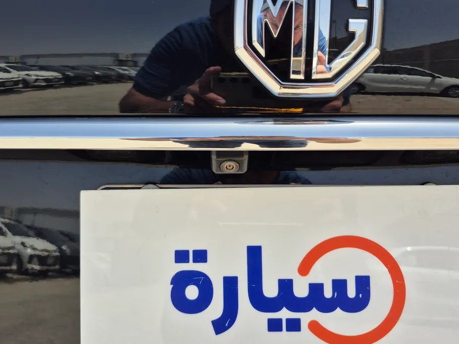 ام جي 5 LUX 2021 