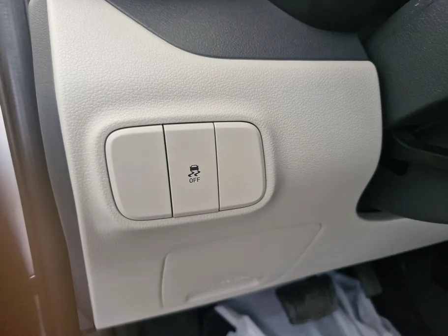 هيونداي Grand i10 فلييت 2024 