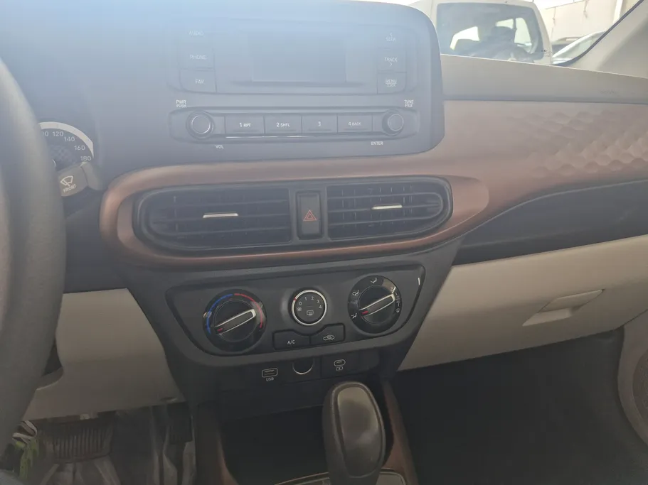 هيونداي Grand i10 فلييت 2024 