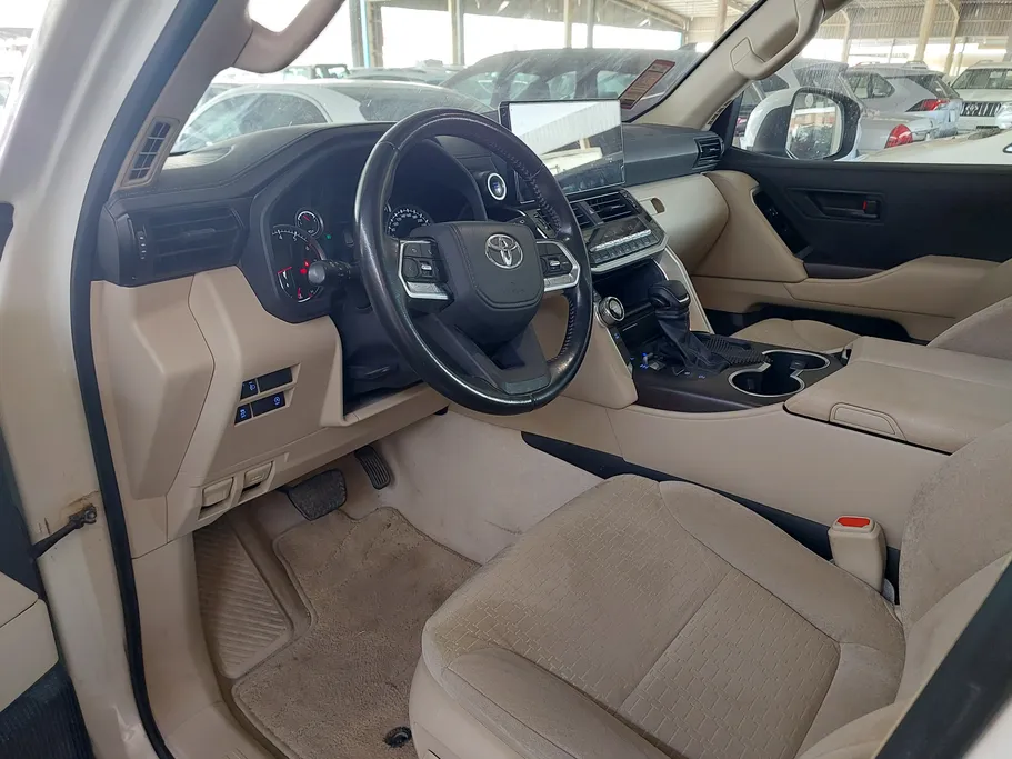 تويوتا لاندكروزر GXR 2023 