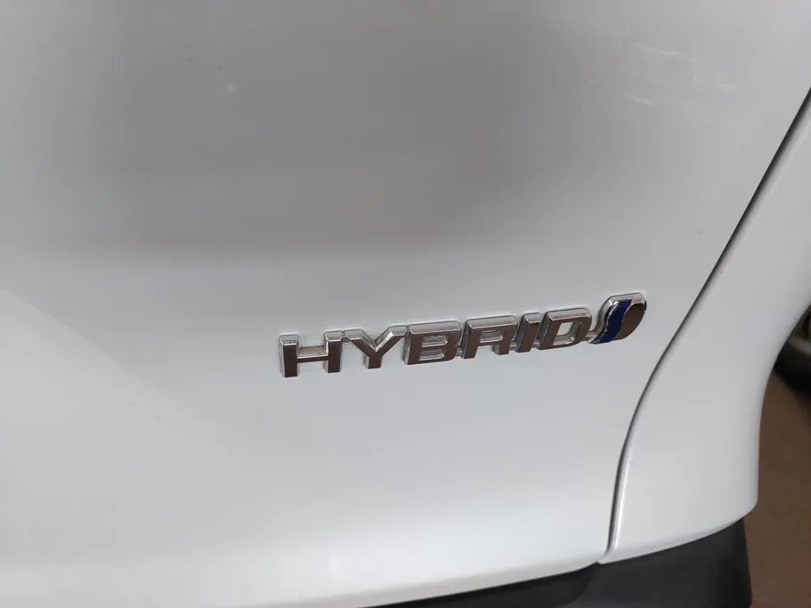 2023 Toyota Corolla Cross XLE HEV 