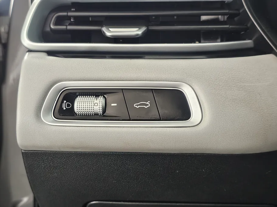 2025 Geely Emgrand GF 
